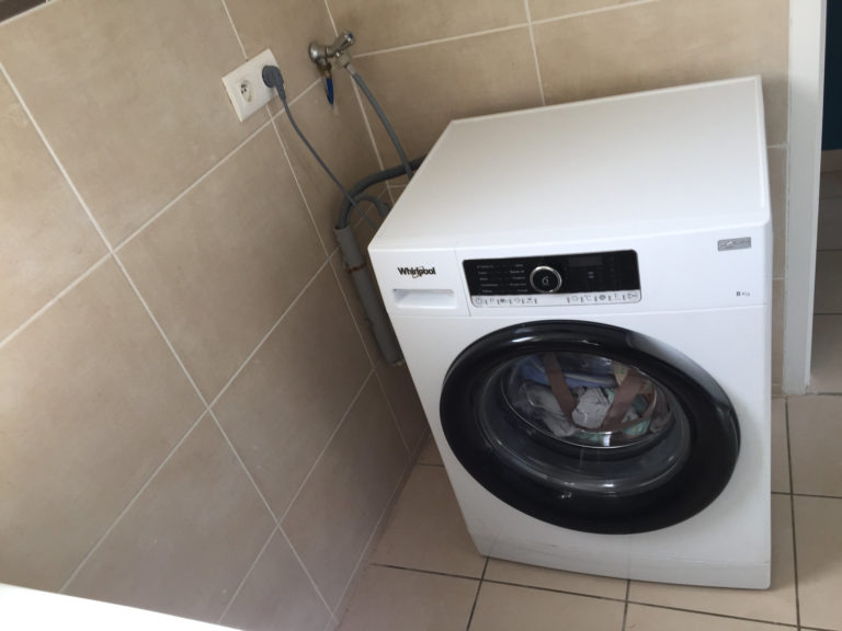 Meuble pour machine à laver - Espace disponible
