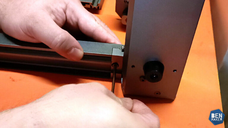 Assemblage de la structure de l'Ortur Laser Master 3