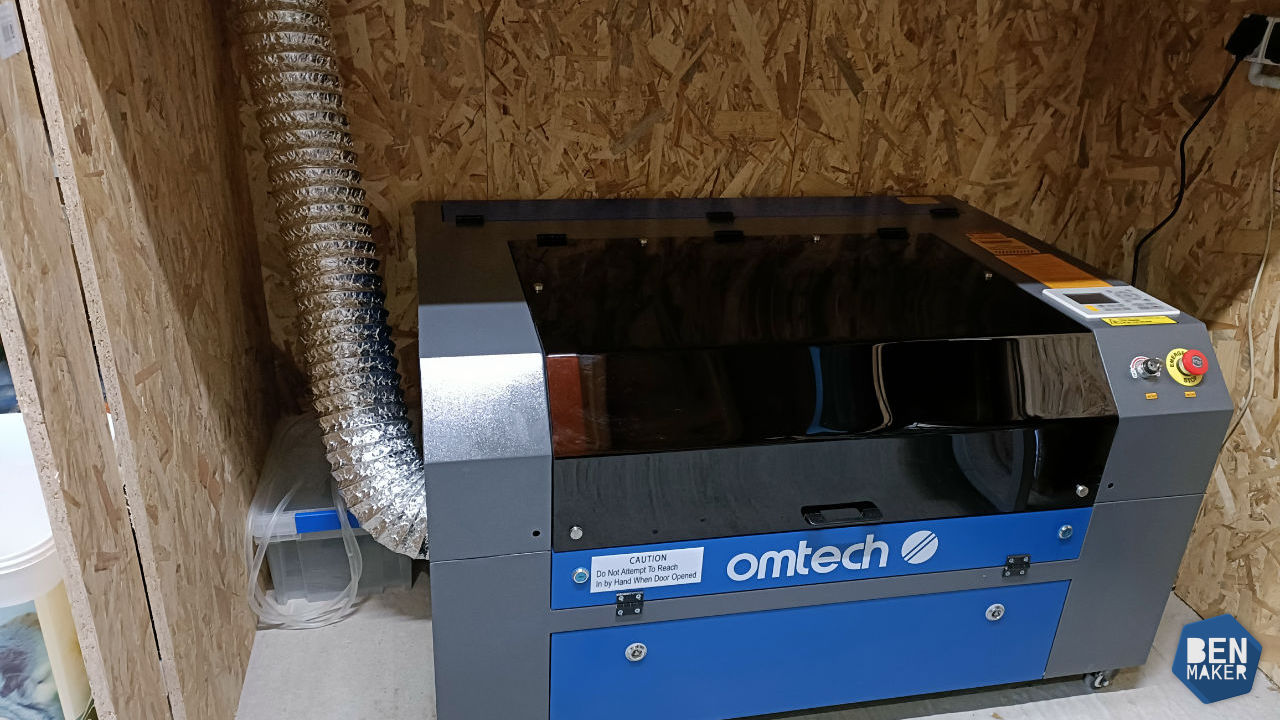 60W CO2 Graveur Laser - Machine à graver et découper - OMTech Laser –  OMTech FR